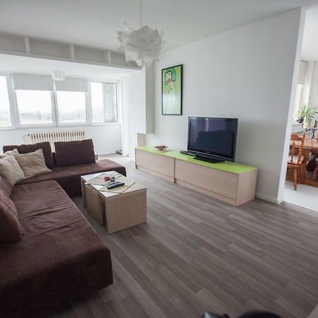 Riverview Apartment Осиек Екстериор снимка