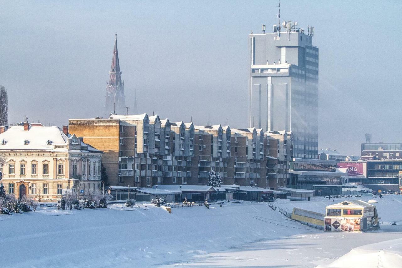 Riverview Apartment Осиек Екстериор снимка